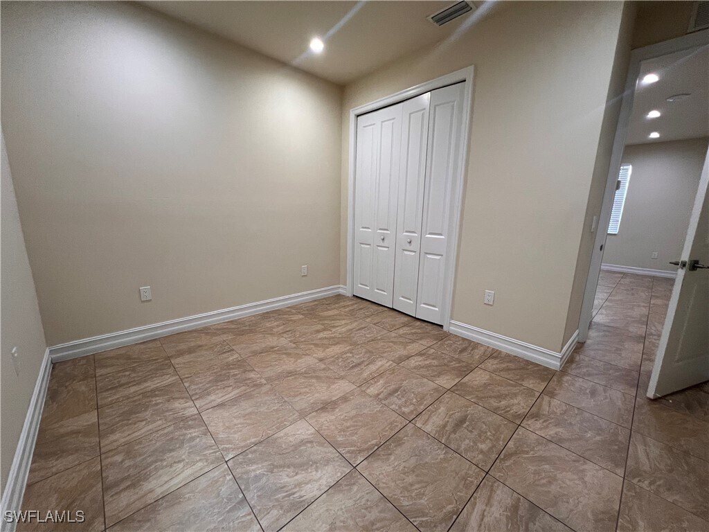 Foto del edificio - 5301 Coronado Pkwy