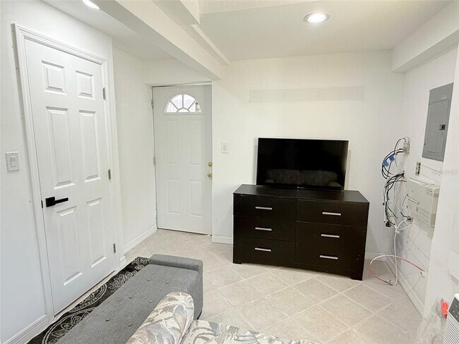 Foto del edificio - 707 40th St W