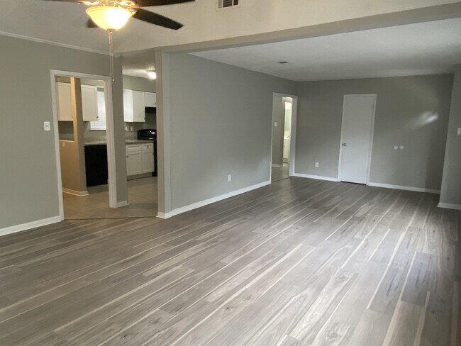 Building Photo - 6661 Apache Run