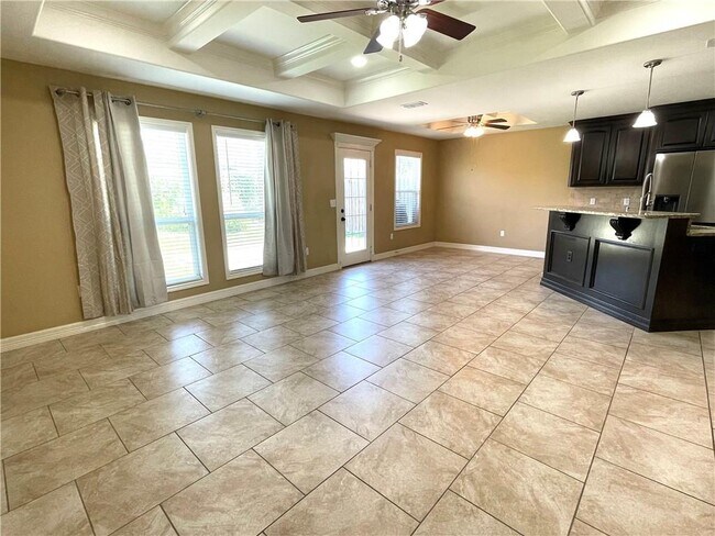 Building Photo - 7210 Lake Serenity Dr