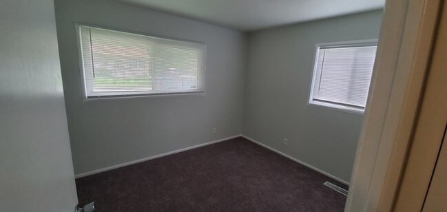 Building Photo - 3544 Macarthur Ln