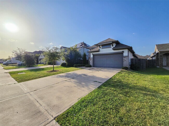 Building Photo - 20230 Rainflower Bay Ln