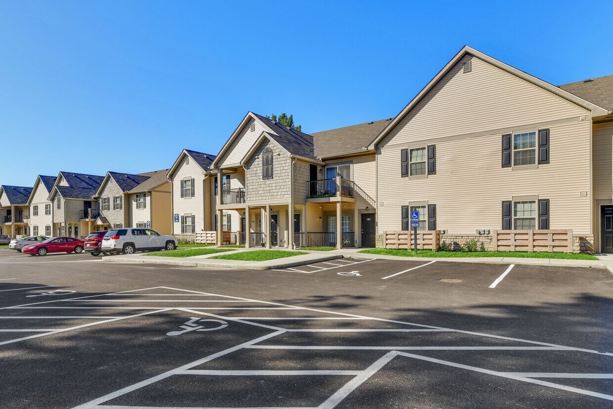 Foto principal - 1581 Gilmore Park Ave