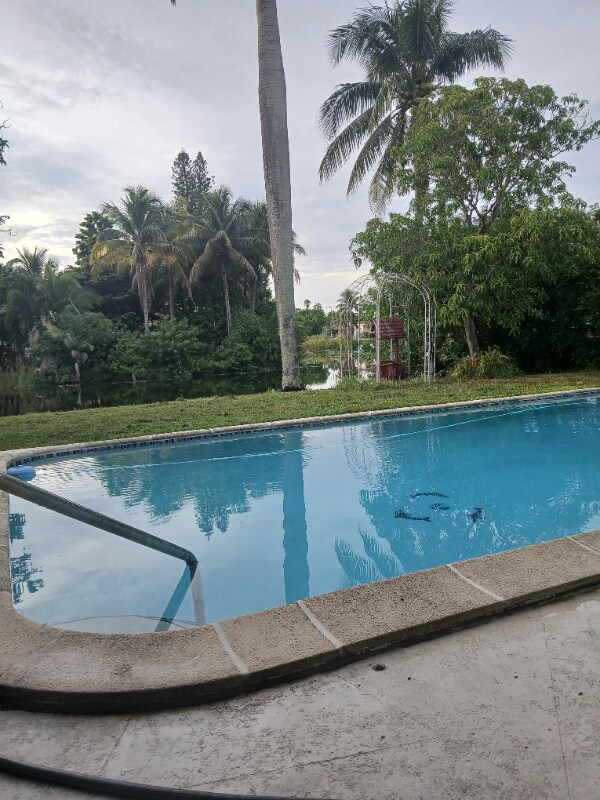 Foto principal - 6641 Miramar Pkwy