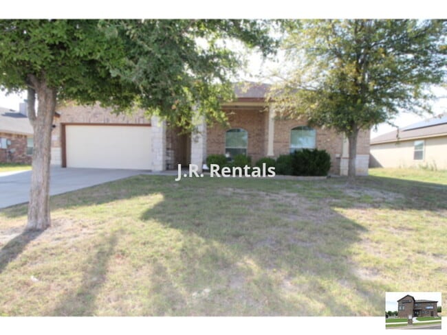 Building Photo - 2304 Mike Dr