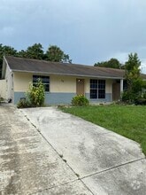 Building Photo - 54 SE Mead Pl