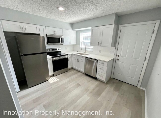 Building Photo - 2 br, 1 bath House - 805 SW Avenue M