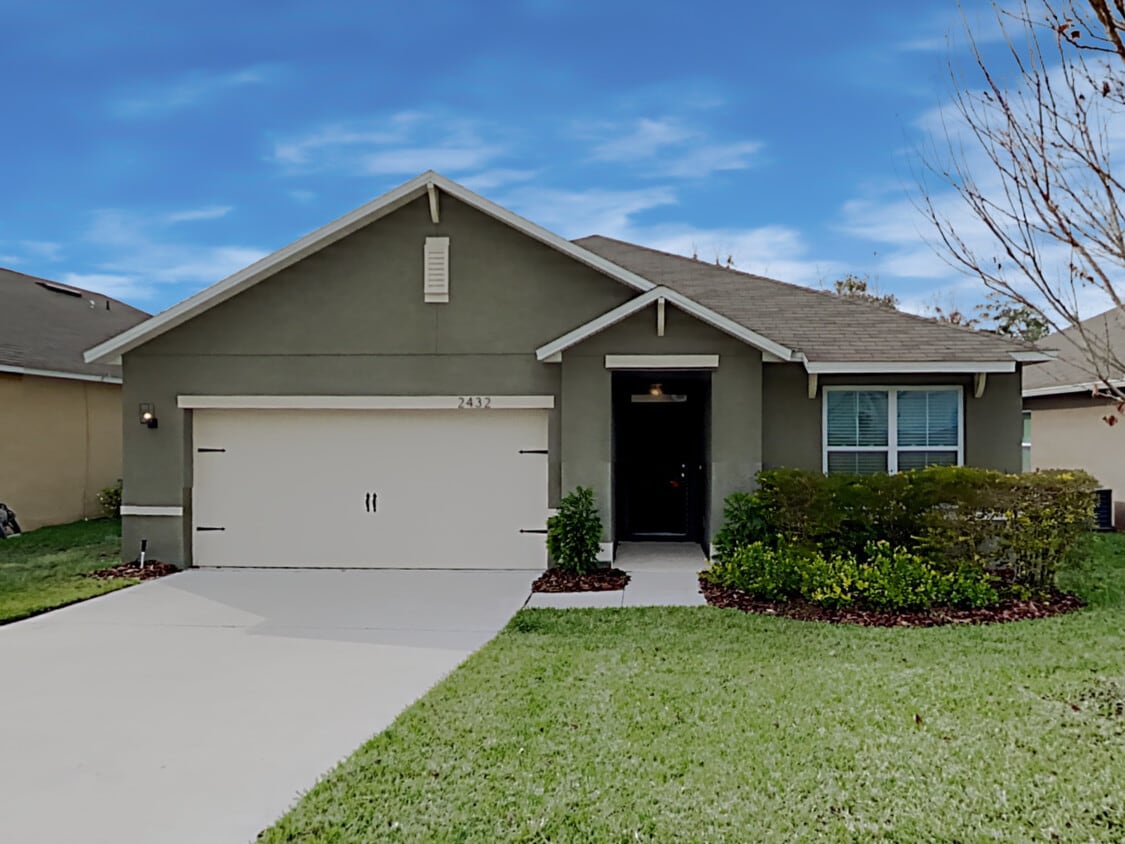 2432 Valhalla Drive House Rental in Tavares, FL