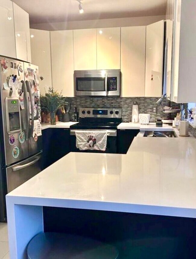 Foto del edificio - 4110 NE 24th St