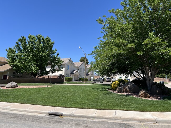 Building Photo - 126 S 850 W