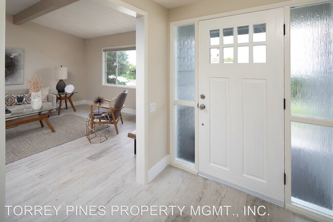 Building Photo - 3 br, 2 bath House - 5925 La Jolla Corona