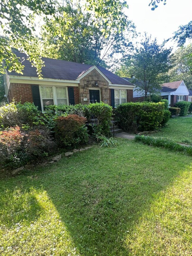 Foto del edificio - 3 bed, 1 bath near the University of Memphis