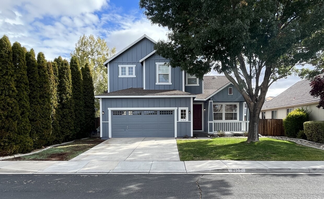 Primary Photo - 2102 Red Leaf Ct