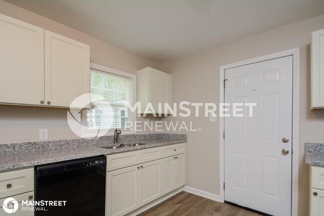 Building Photo - 189 Lawndale Ave, Hillsborough, NC 27278