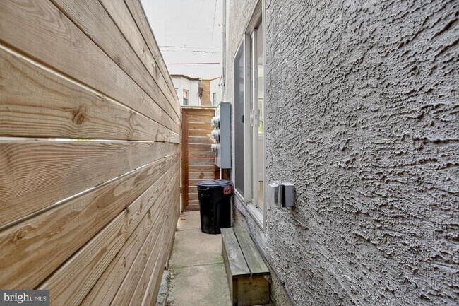 Foto del edificio - 1702 Point Breeze Ave