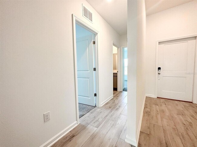 Foto del edificio - 2302 Burney Fls Ln