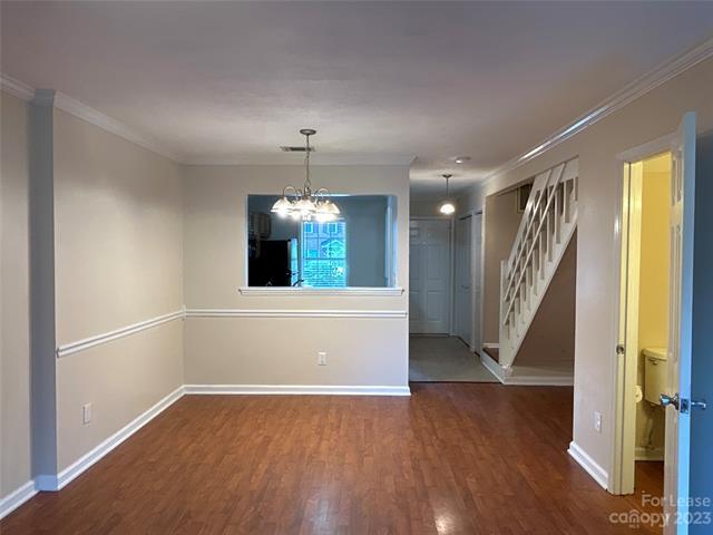 Building Photo - 8258 Golf Ridge Dr
