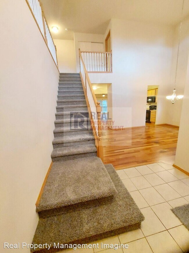 Building Photo - 3 br, 2.5 bath House - 7005 Flute Street SE