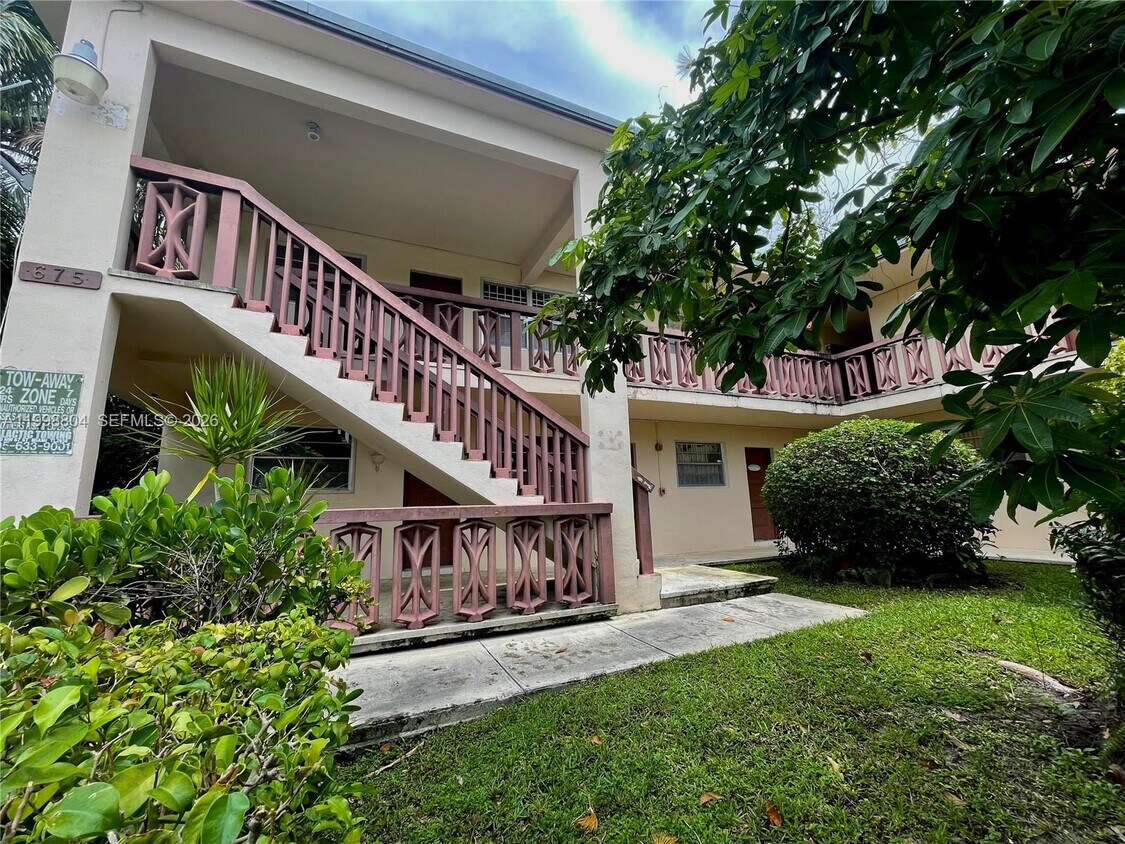 Foto del edificio - 675 SW 7th Ave