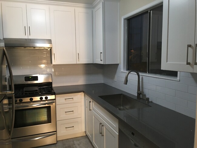 Kitchen - 3715 Sawtelle Blvd