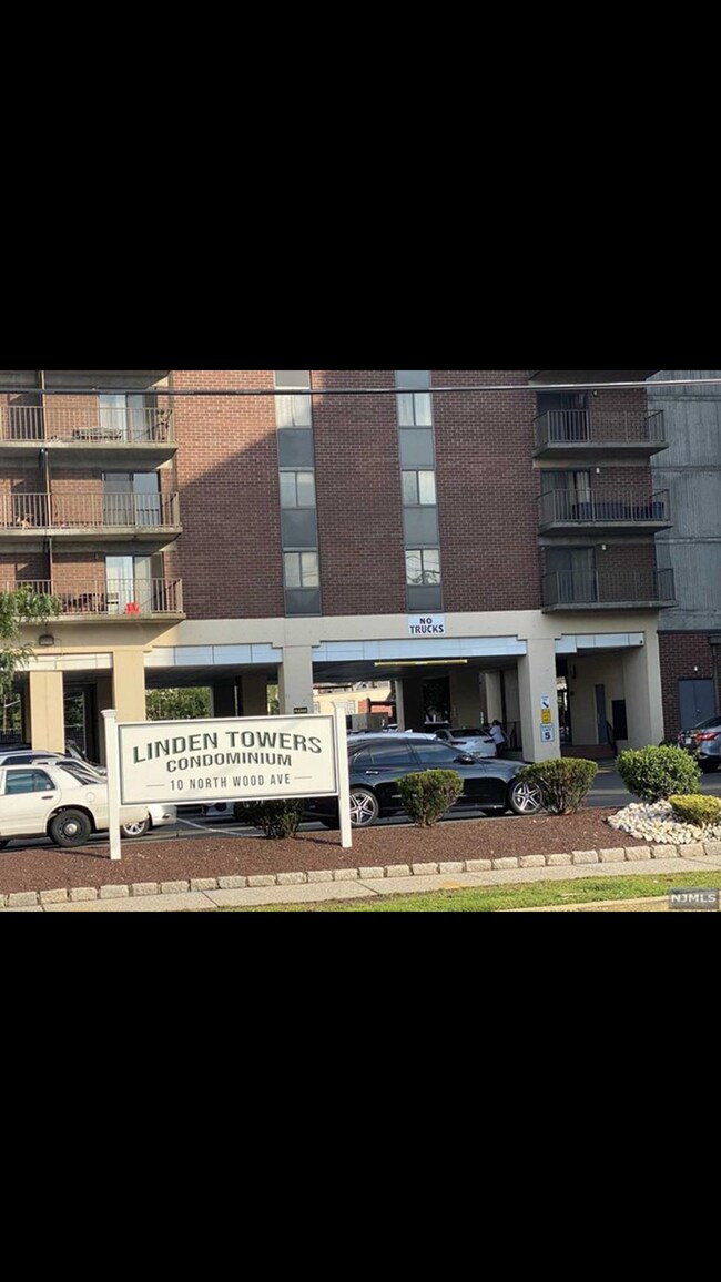 Foto del edificio - 10 N Wood Ave