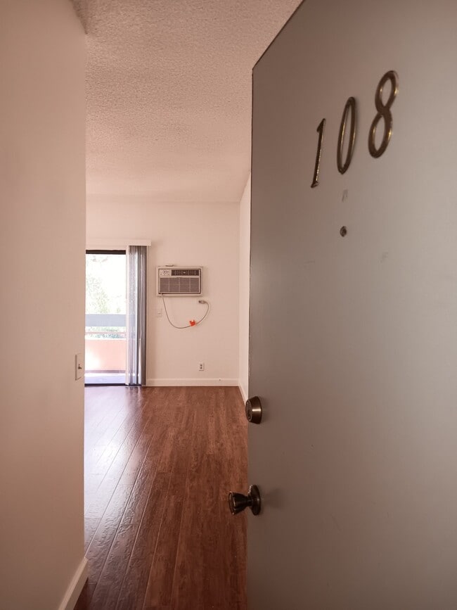 Photo - 10965 Fruitland Dr Apartment