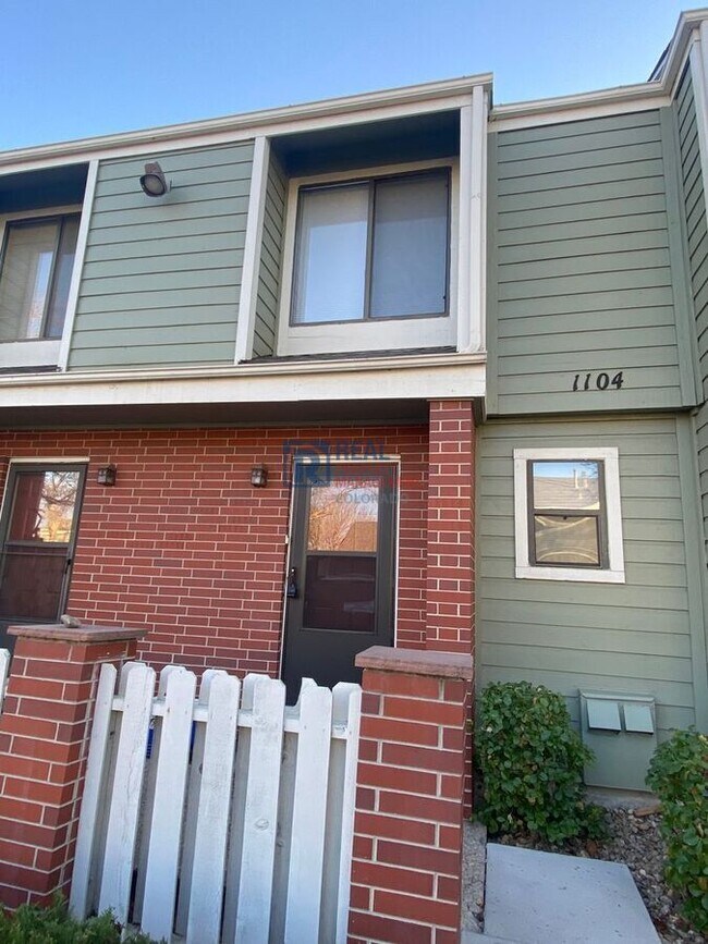 Foto del edificio - 7474 E Arkansas Ave