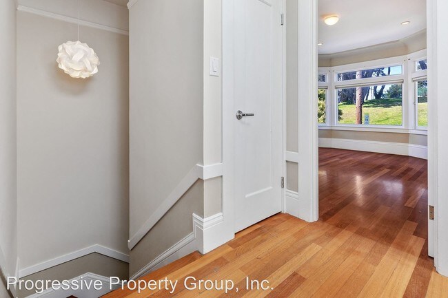Building Photo - 2 br, 1 bath House - 515 Holly Park Circle