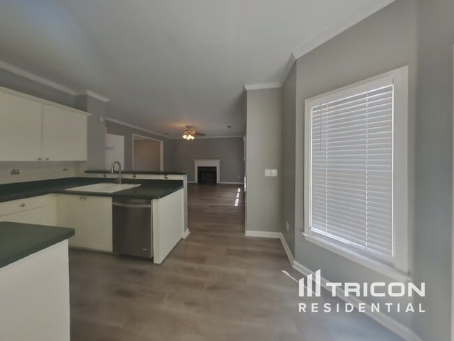 Building Photo - 1315 Bridle Path Dr