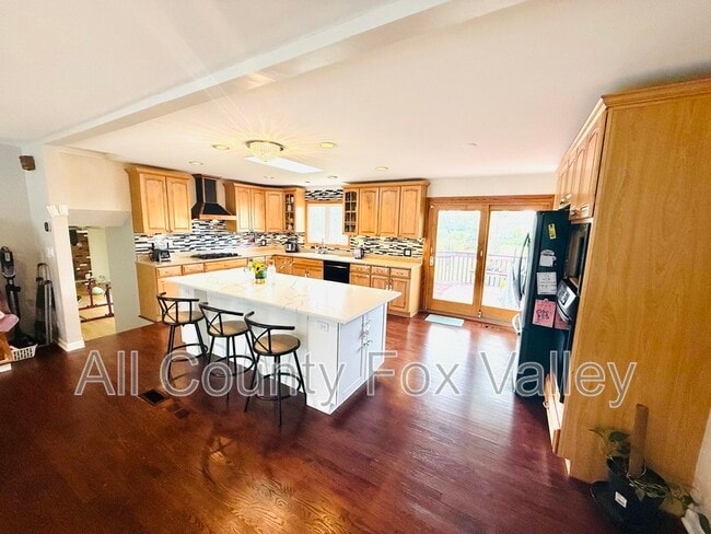 Building Photo - 21 E Appletree Ln