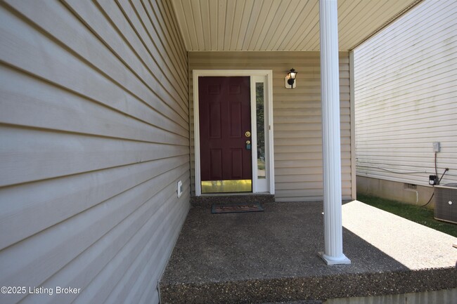 Building Photo - 3921 Pinoak View Ct