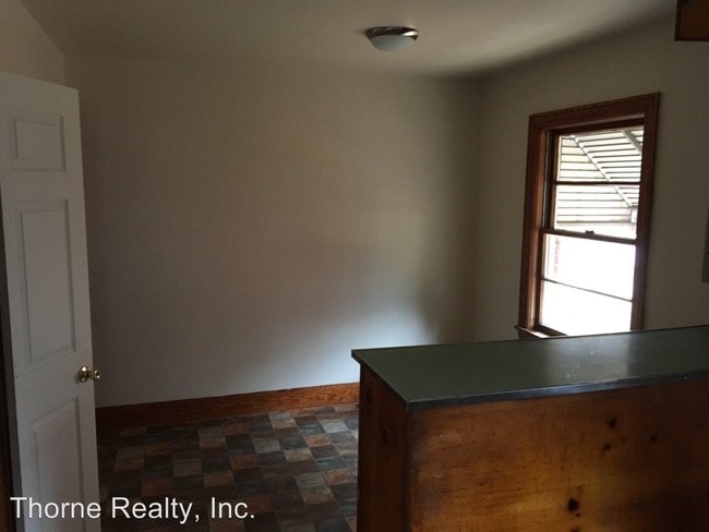 Building Photo - 3 br, 1 bath House - 828 Williford Street