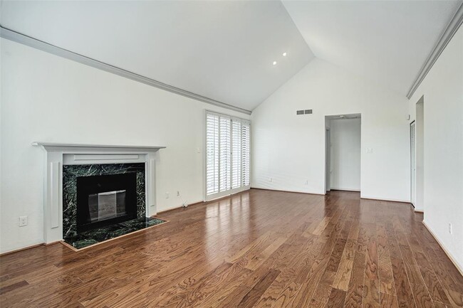 Foto del edificio - 5220 Weslayan St