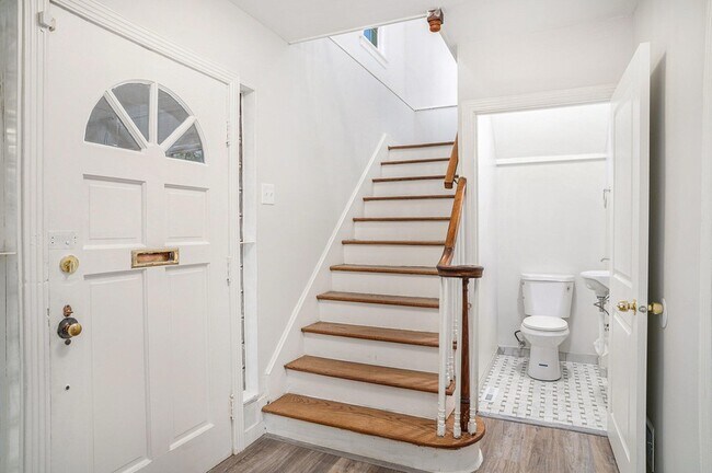 Foto del edificio - 138 N Howard Ct