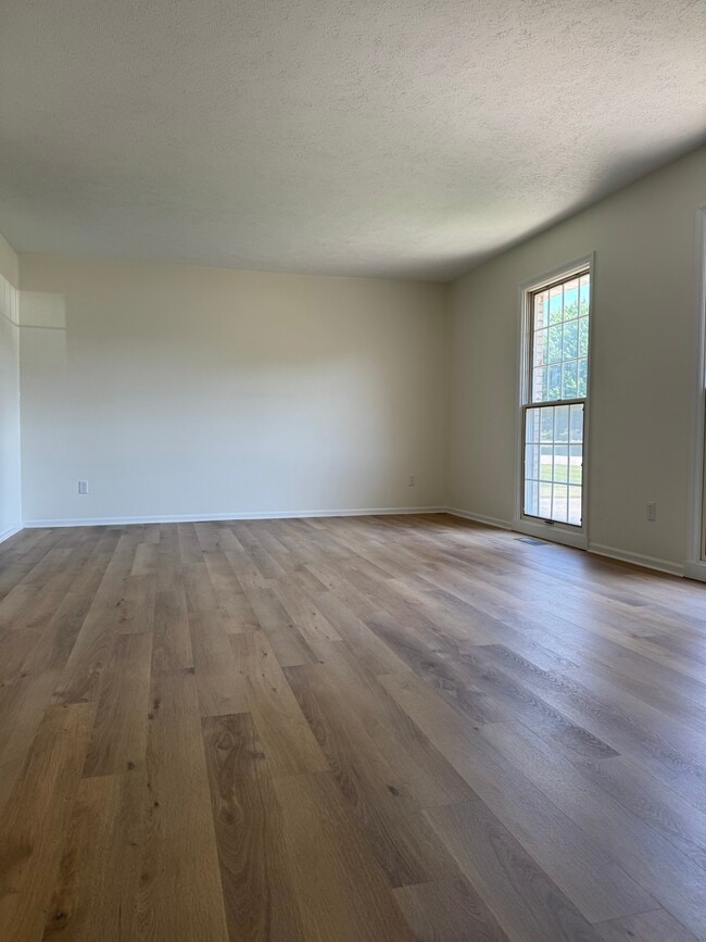 Building Photo - 1316 Oriole Dr