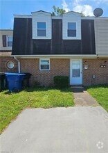 Building Photo - 5643 Dodington Ct