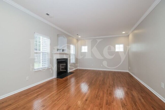 Foto del edificio - 4183 Shadetree Dr