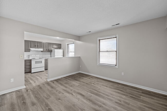 Building Photo - The Reserve at Spanish Lake