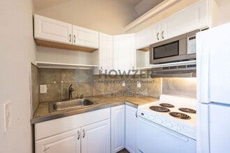 Building Photo - 1 Wimbledon Dr