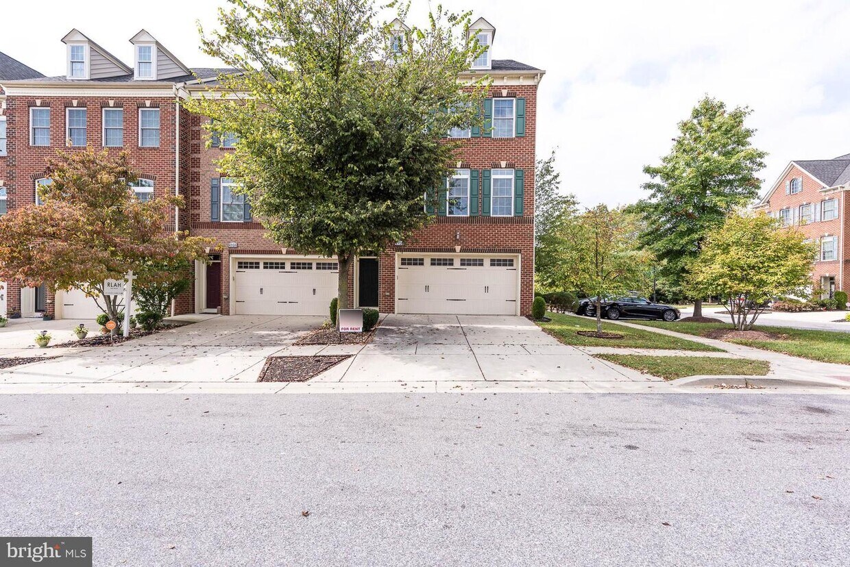 4928 Matapeakes Bounty Dr, Bowie, MD 20720 Townhome Rentals in Bowie