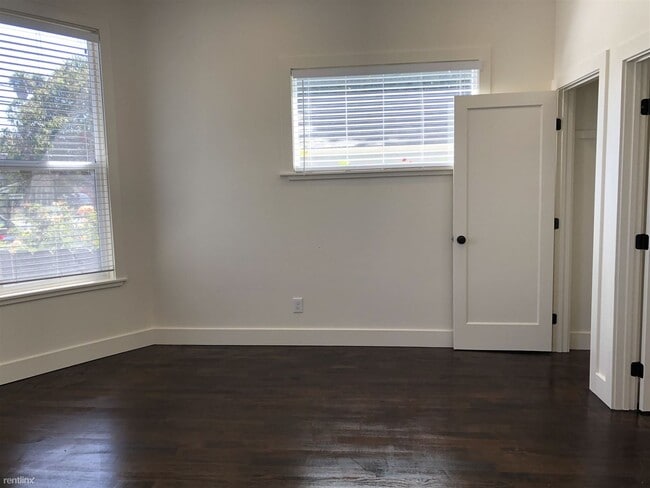 Building Photo - 4 br, 2.5 bath House - 1721 11th St