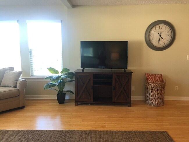 Foto del edificio - 4284 Santolina Way, Unit E