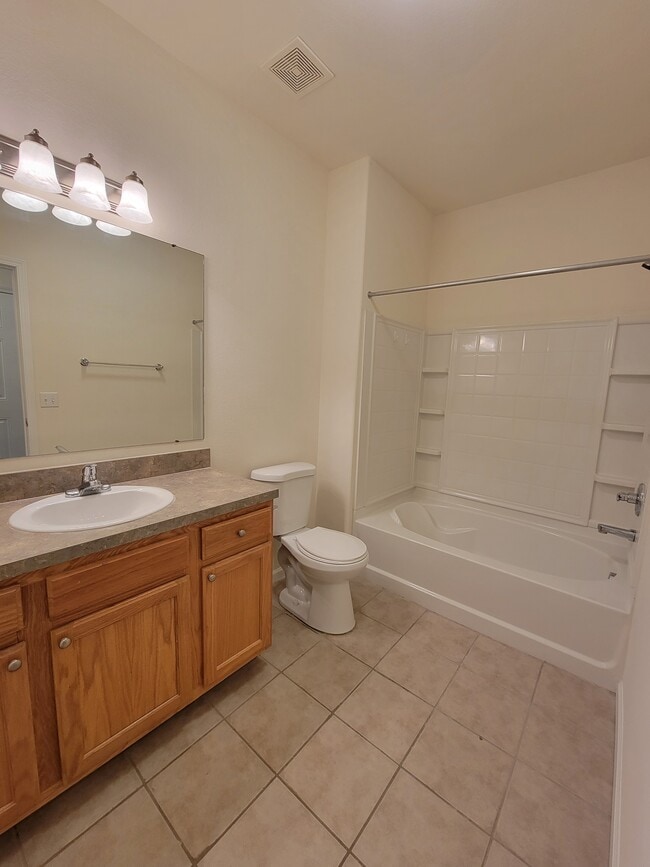 Building Photo - Ironwood Apartments and Townhomes