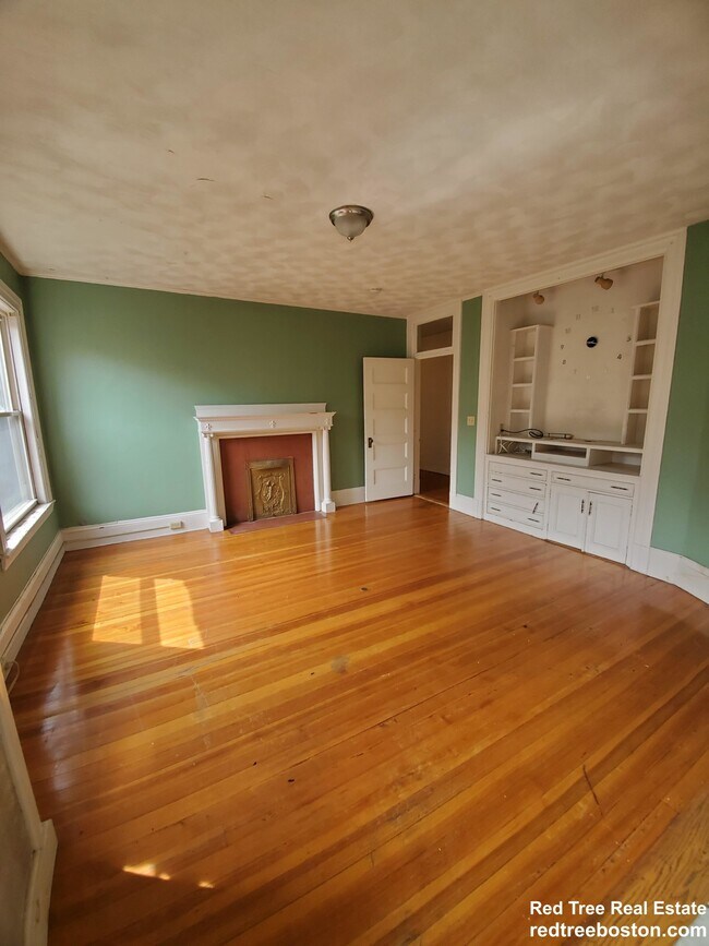 Building Photo - 221 Harvard St