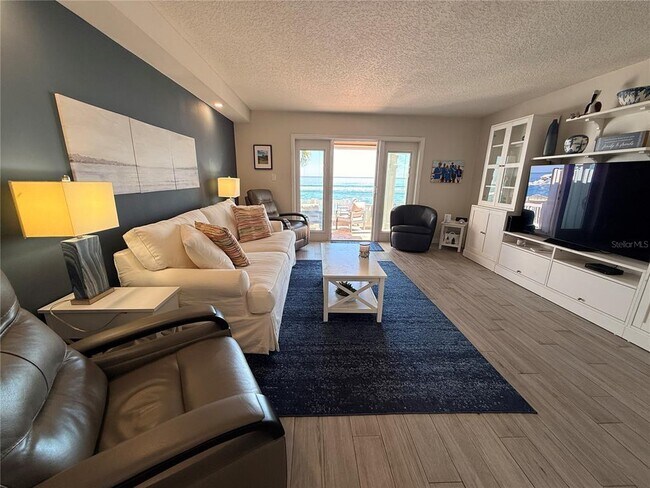 Foto del edificio - 4942 Coquina Key Dr SE