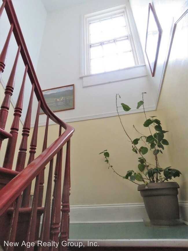 Foto del edificio - 1613 Pine St