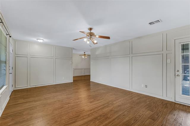 Foto del edificio - 2800 Shady Grove Dr