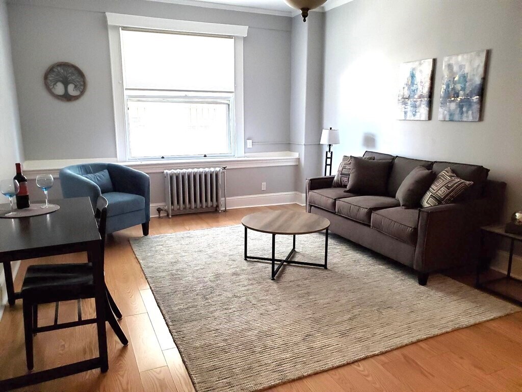 Foto principal - 22 Beacon St