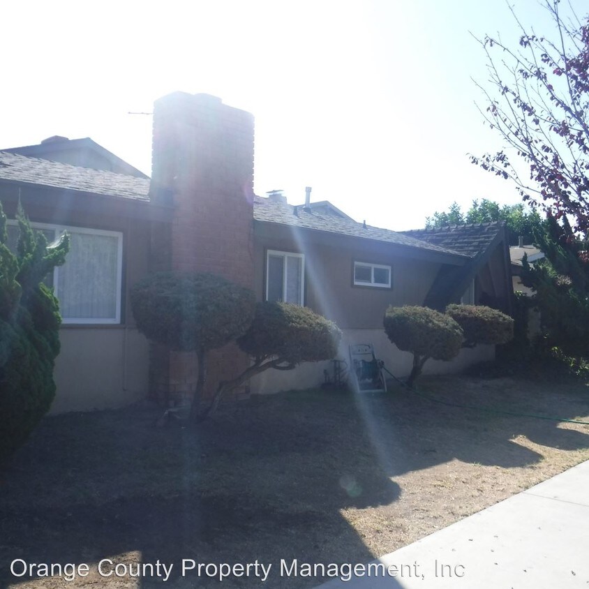 Foto principal - 17082 Emerald Ln