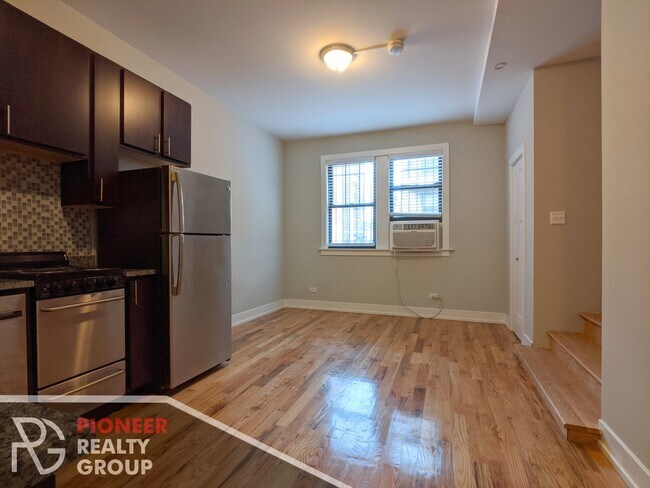Foto del edificio - 2752 N Mildred Ave